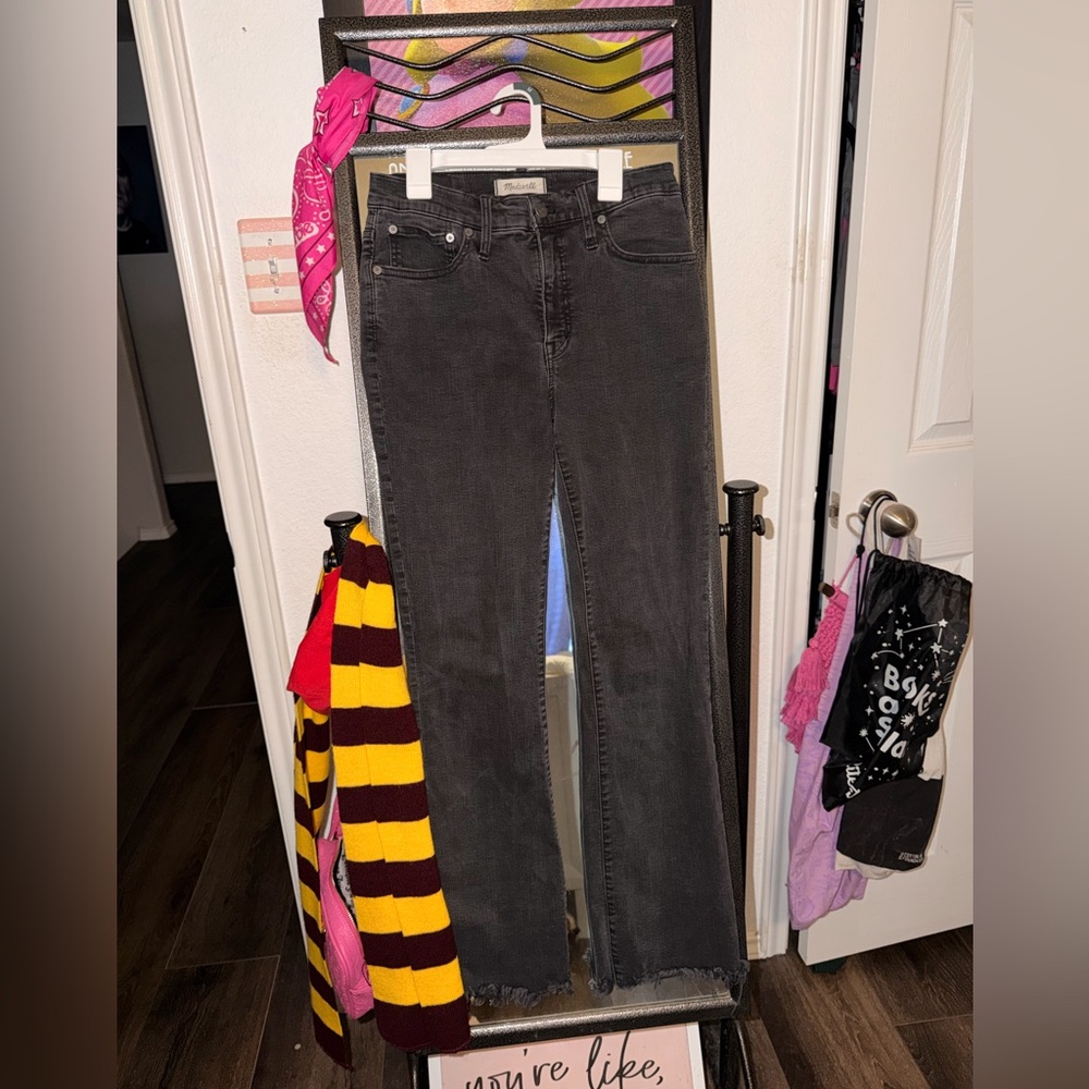 Gray Madewell Women's Cali Demi-Boot Jeans. Great condition! Size 28T STRETCHY!